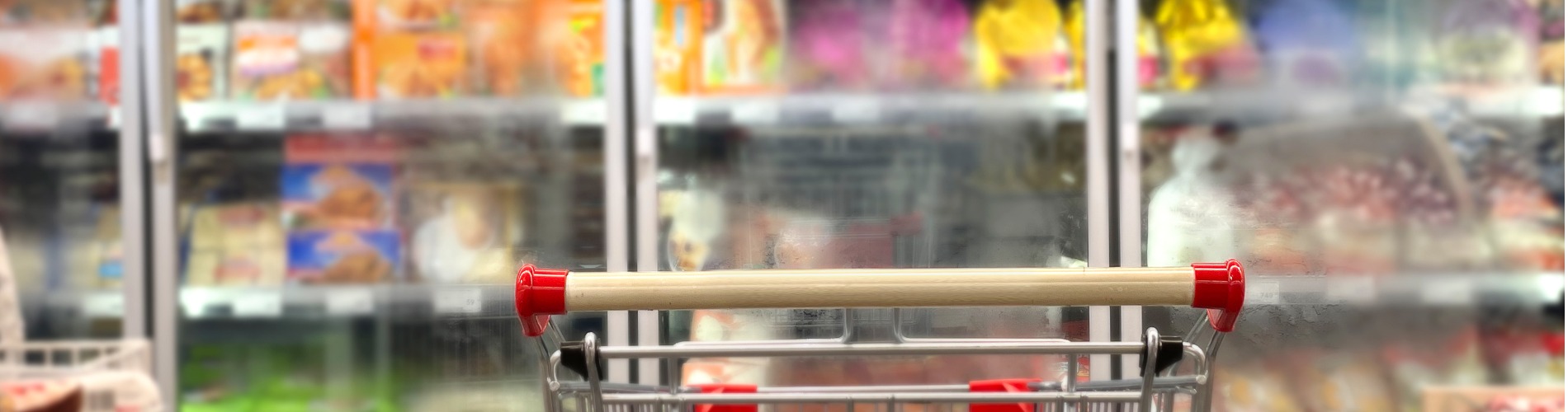 empty-grocery-cart-in-an-empty-supermarket.jpg-1900x500